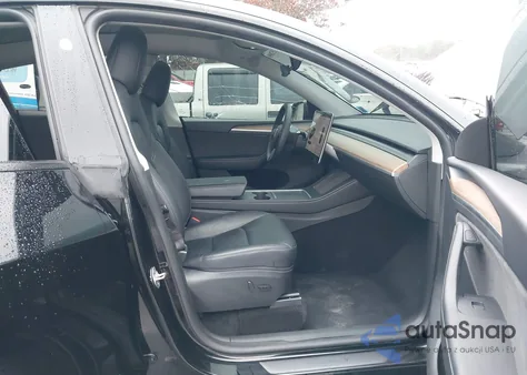 2023 Tesla Model Y Awd/Long Range Dual Motor All-Wheel Drive из США, поврежденный, VIN 7SAYGDEE2PA176229